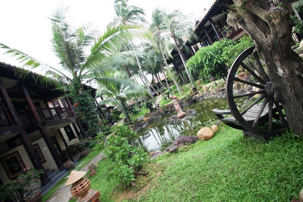 Lotus Village Resort Mui Ne Exterior photo