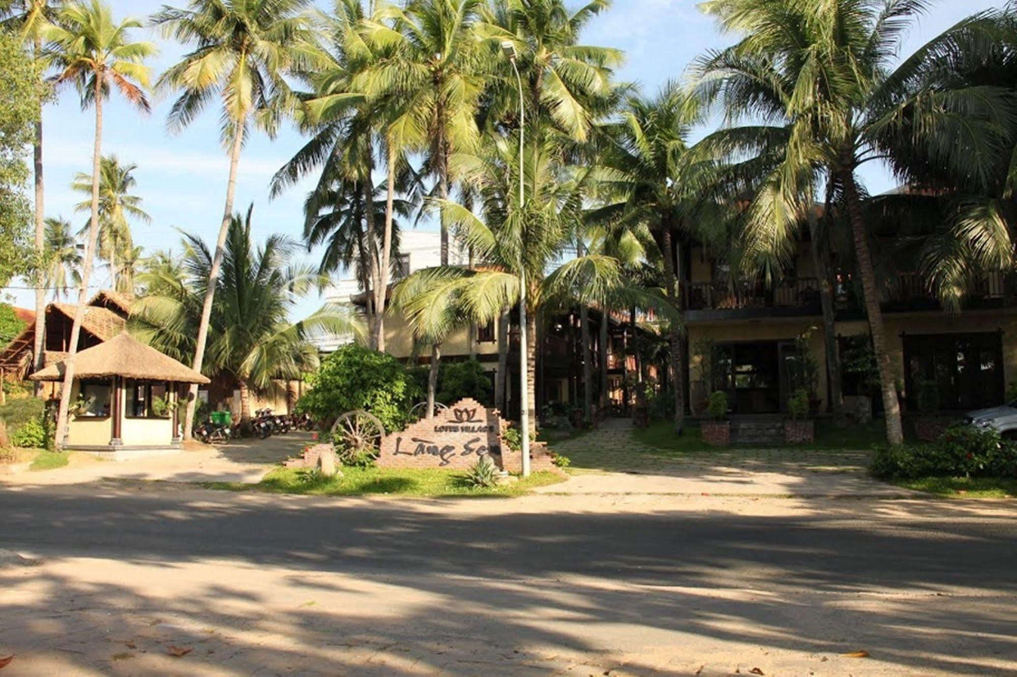 Lotus Village Resort Mui Ne Exterior photo